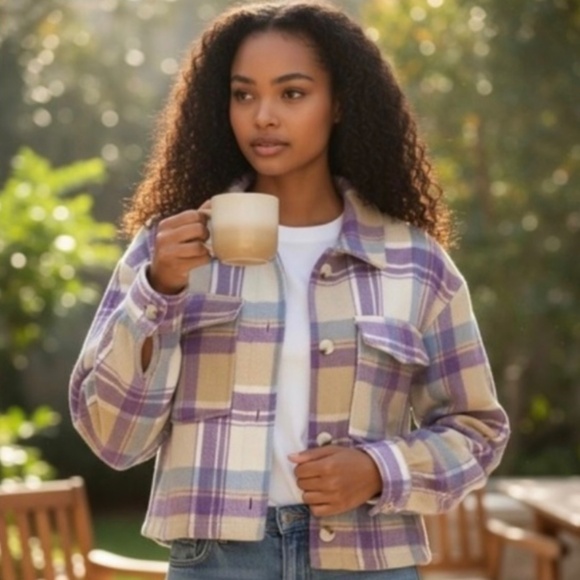 NWT For the Republic Cropped Relaxed / Oversized Fit Fleece Plaid Shacket - Picture 6 of 6